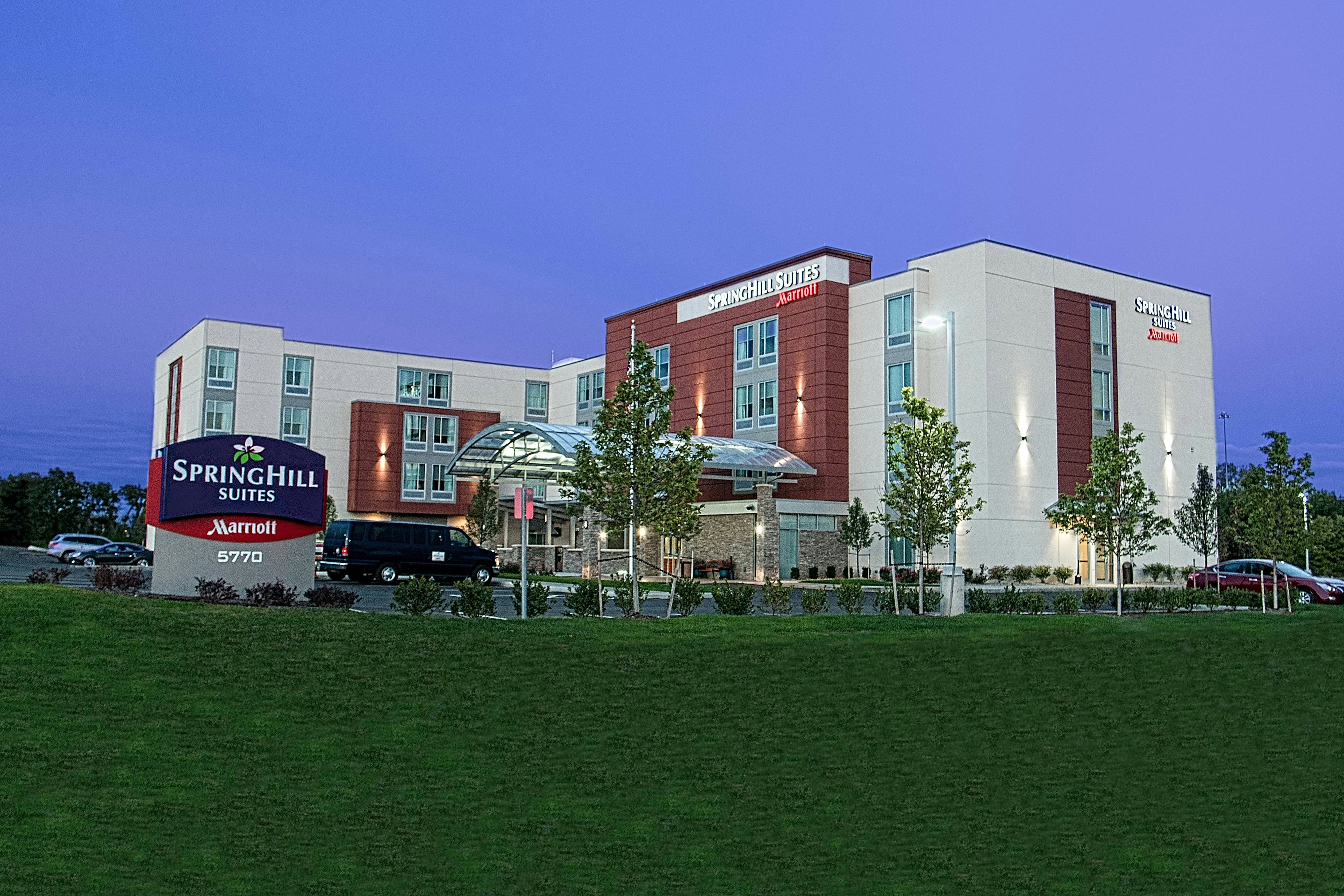 SPRINGHILL SUITES CANTON 16/17