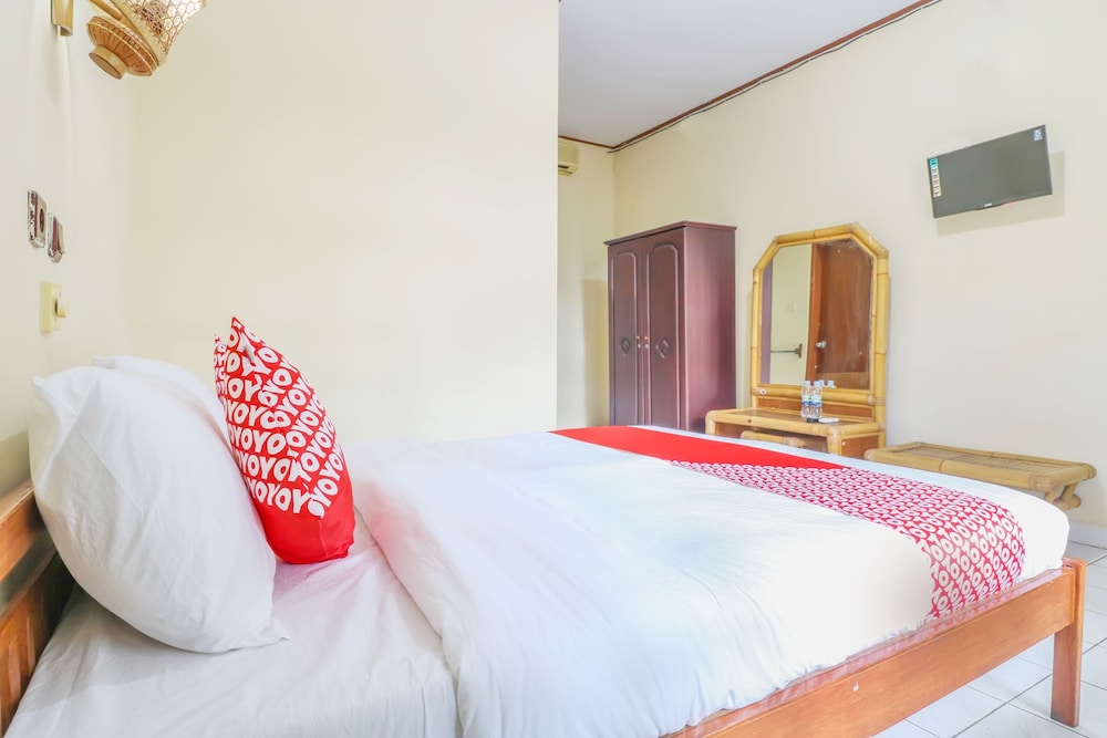 Super OYO 1654 Maha Bharata Kuta Inn 18/31