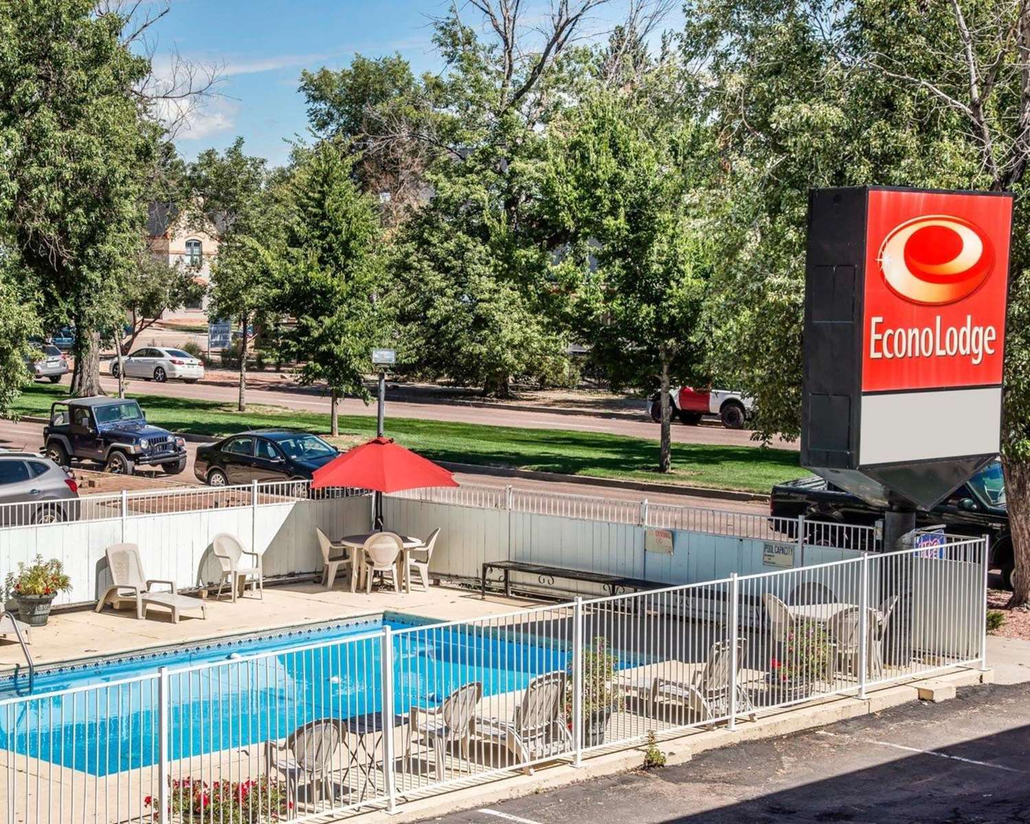 Econo Lodge Downtown Colorado Springs CO 6/18