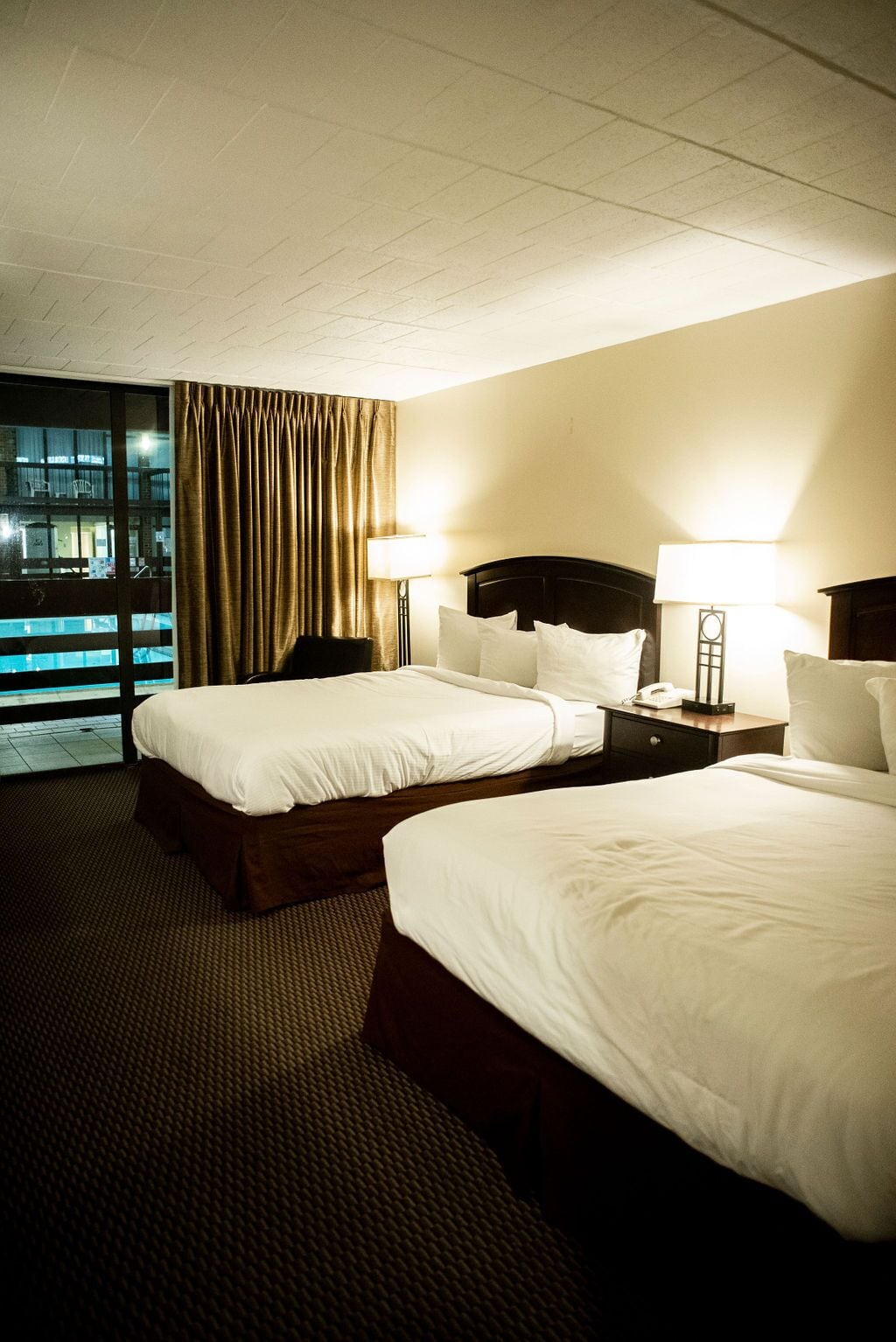 Room, 2 Queen Beds, Pool Side, Pool Access