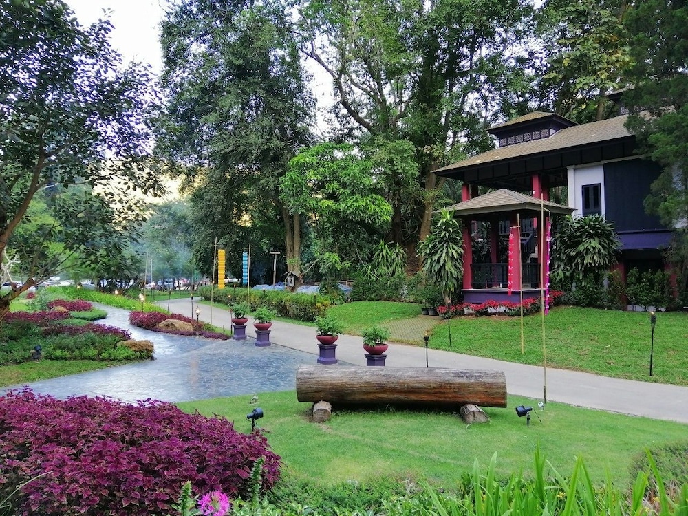 Lanna Resort 54/56