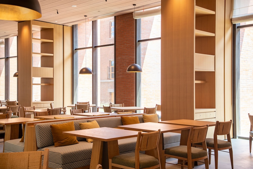 Hyatt Place Jingdezhen Taoxichuan 38/46