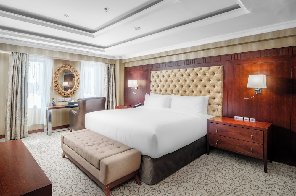 2 BEDROOMS, ROYAL, SUITE, CITY VIEW