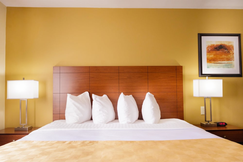 Best Western Kiva Inn 8/38