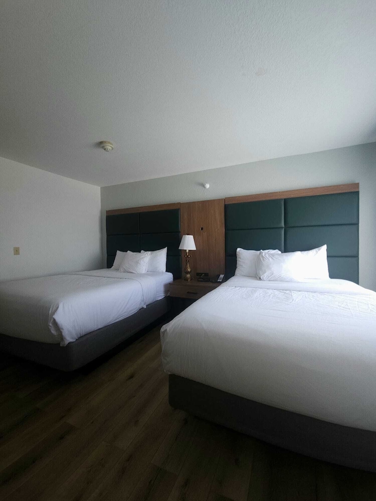 Wingate by Wyndham Youngstown/Austintown 11/48