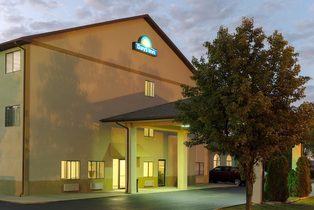 Days Inn by Wyndham Mount Vernon 2/50