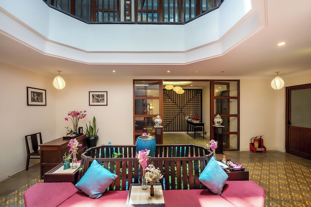 Lantana Riverside Hoi An Boutique Hotel Spa 40/60