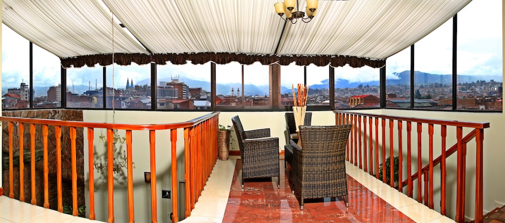 Hotel Yanuncay 25/38