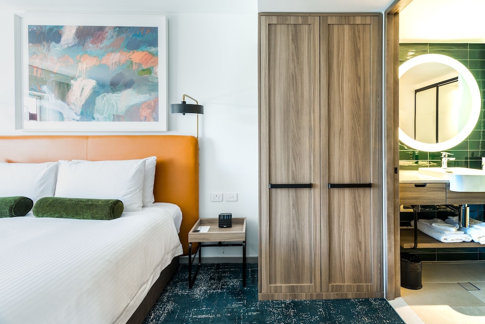 Novotel Sydney Darling Square 17/65