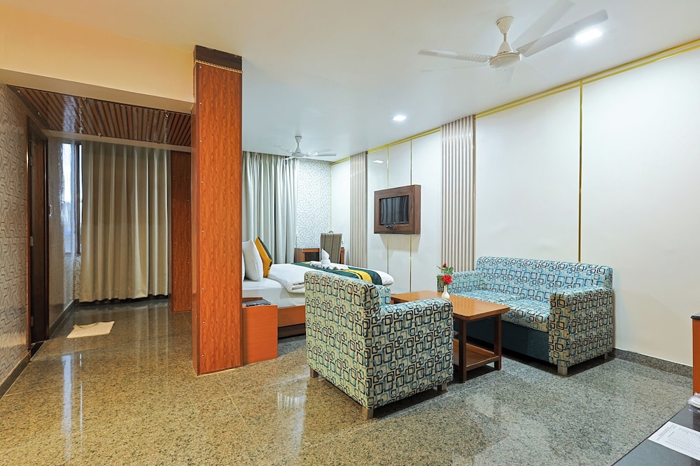 Hotel Silk City 30/50