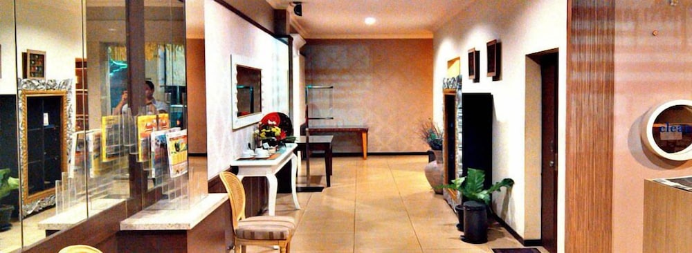 C3 Hotel Ungaran 25/33