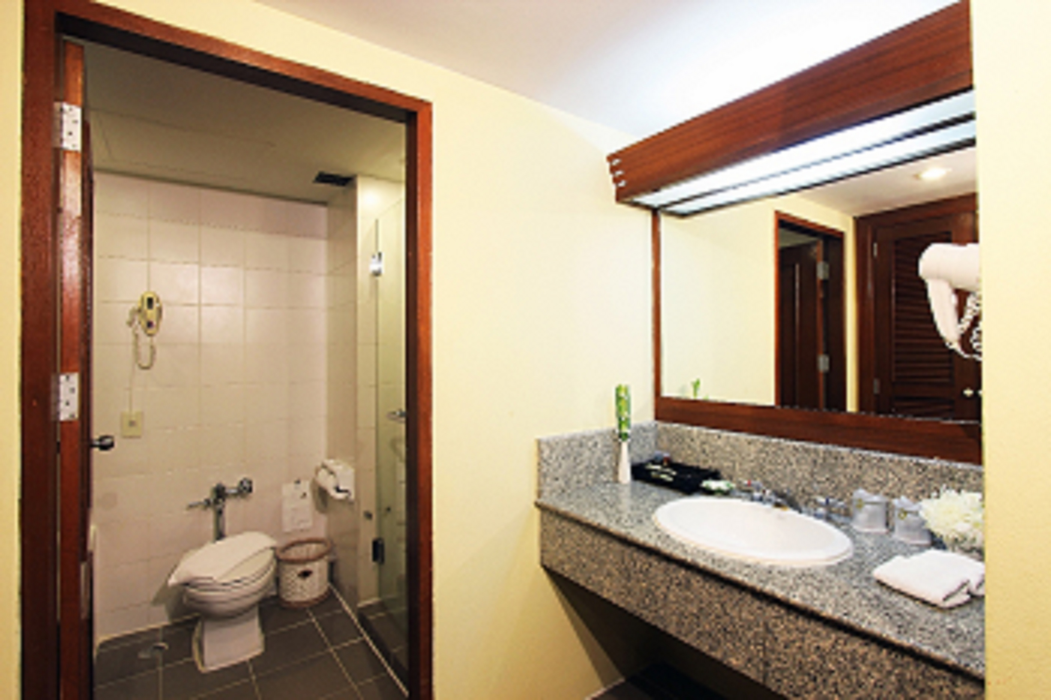 Duangtawan Hotel Chiang Mai 48/50