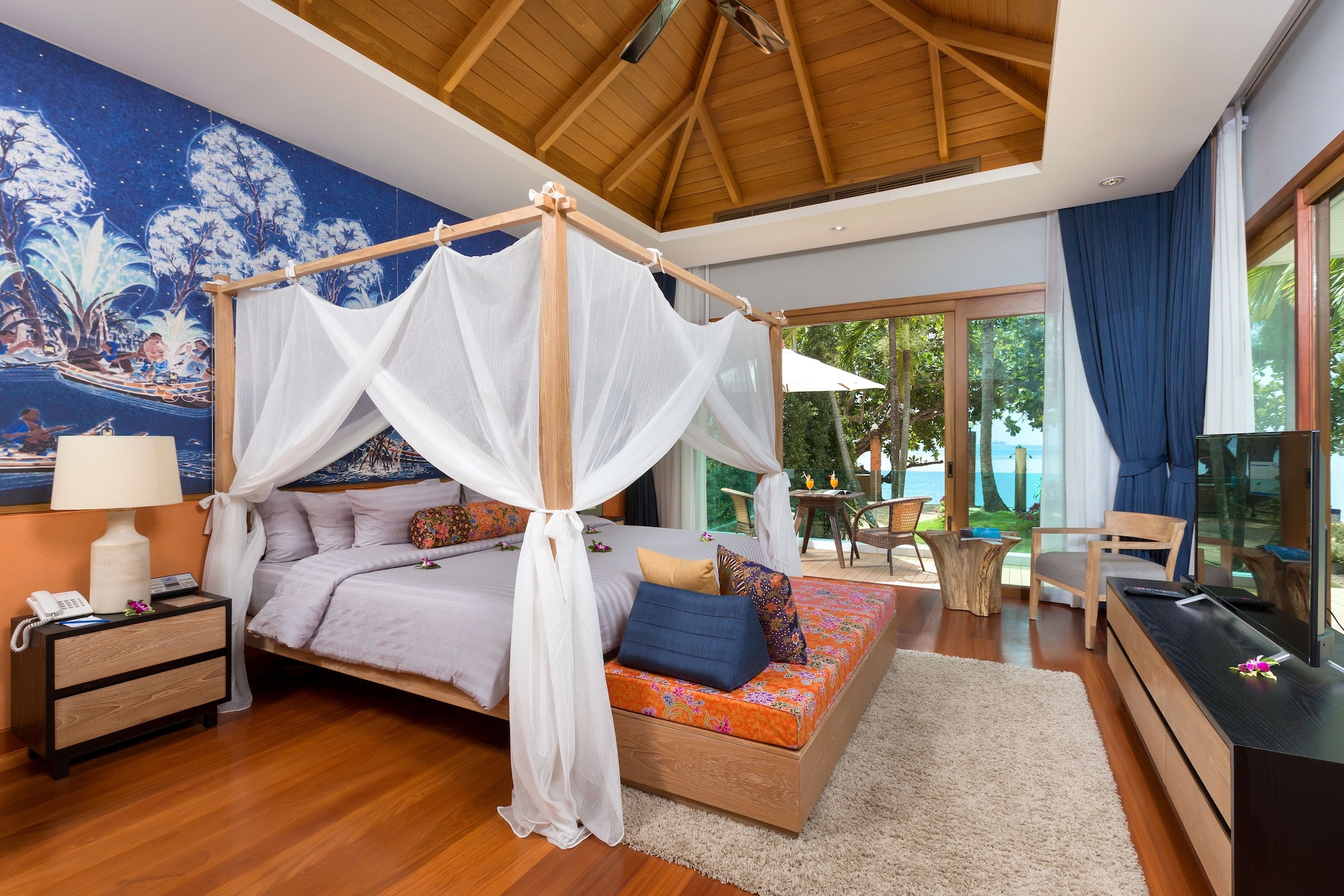 Beachfront Pool Villa