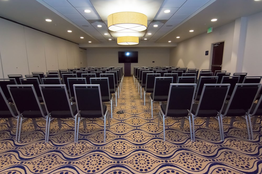 Holiday Inn Gainesville-University Ctr 43/65