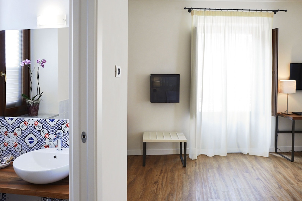 Sopra Le Mura Hotel 50/50