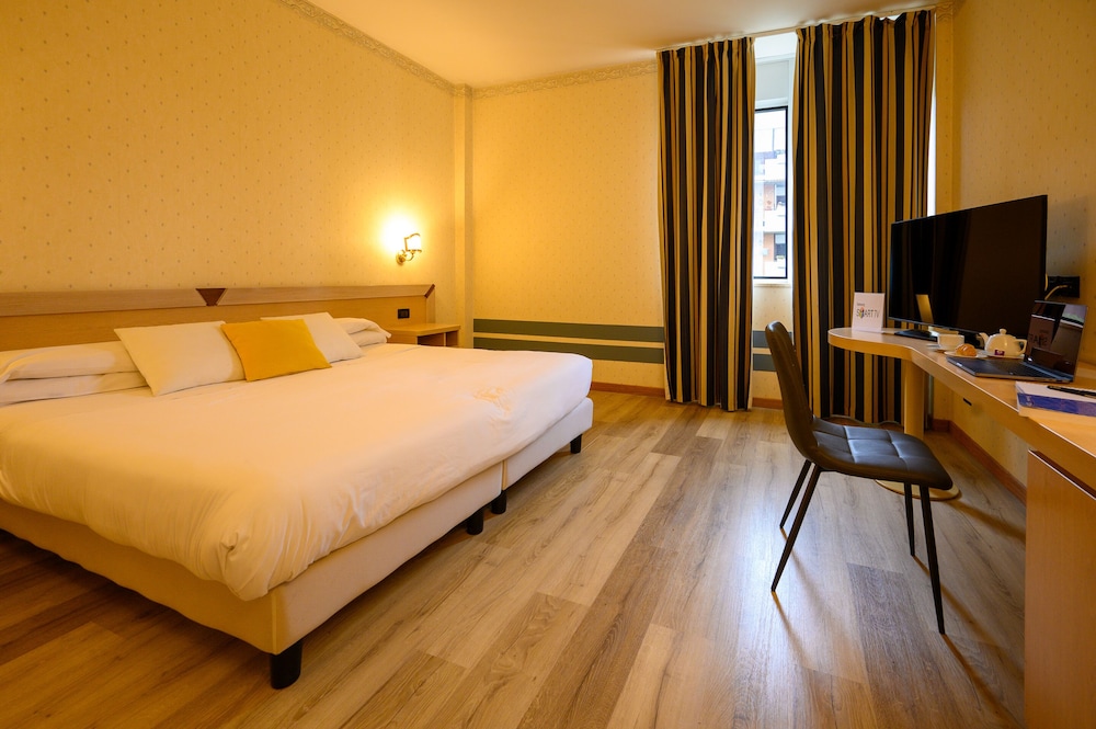 Torre Di Pratolungo Hotel 12/63