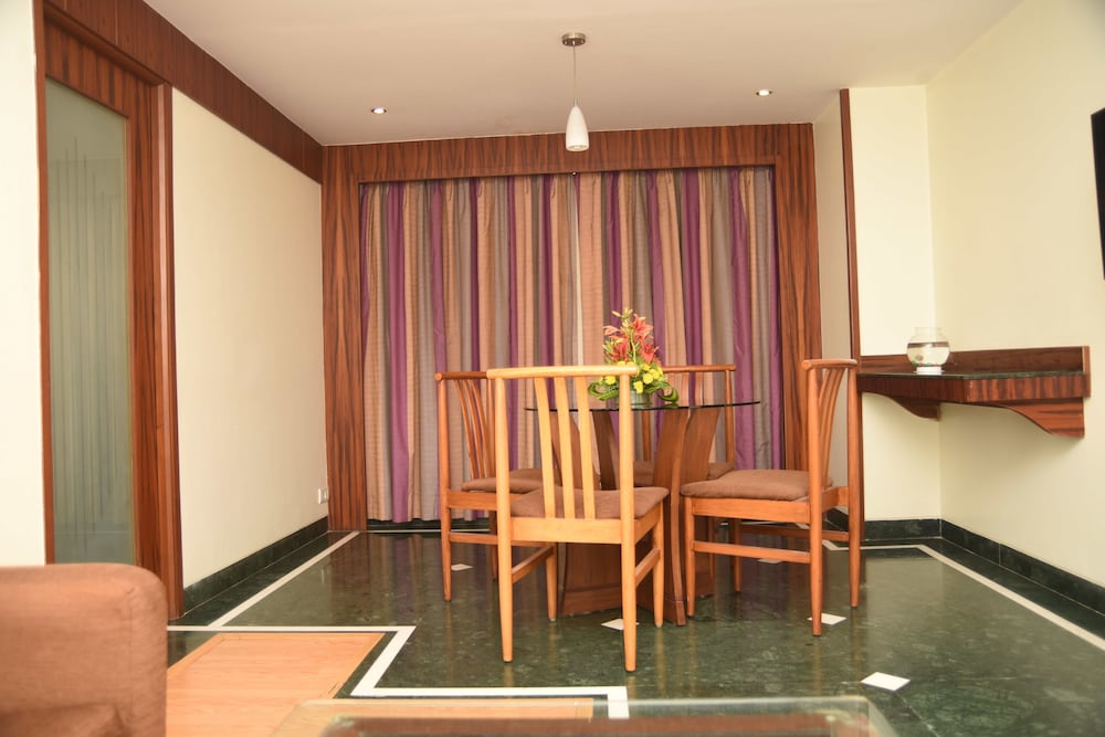 Maurya Hotel 59/66