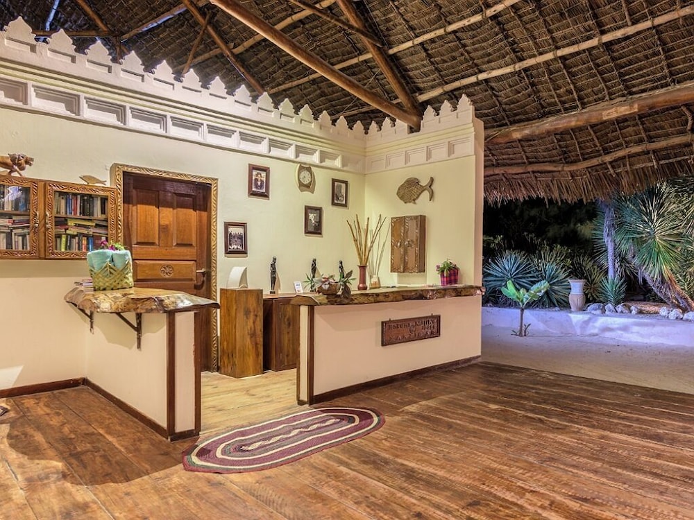 Lobby at Hakuna Majiwe Beach Lodge, PAJE