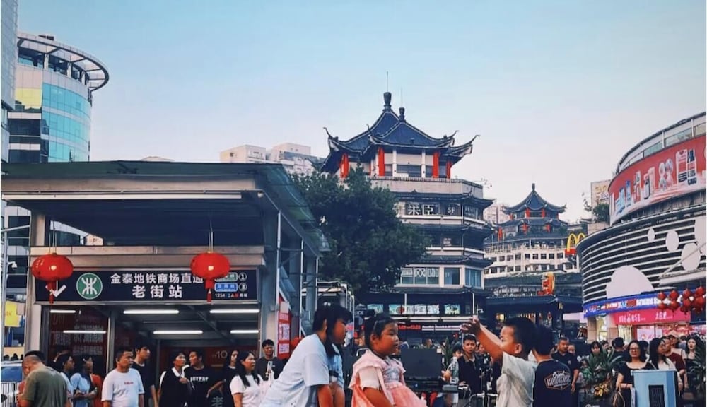 CYBO Station Luohu Shenzhen 52/59