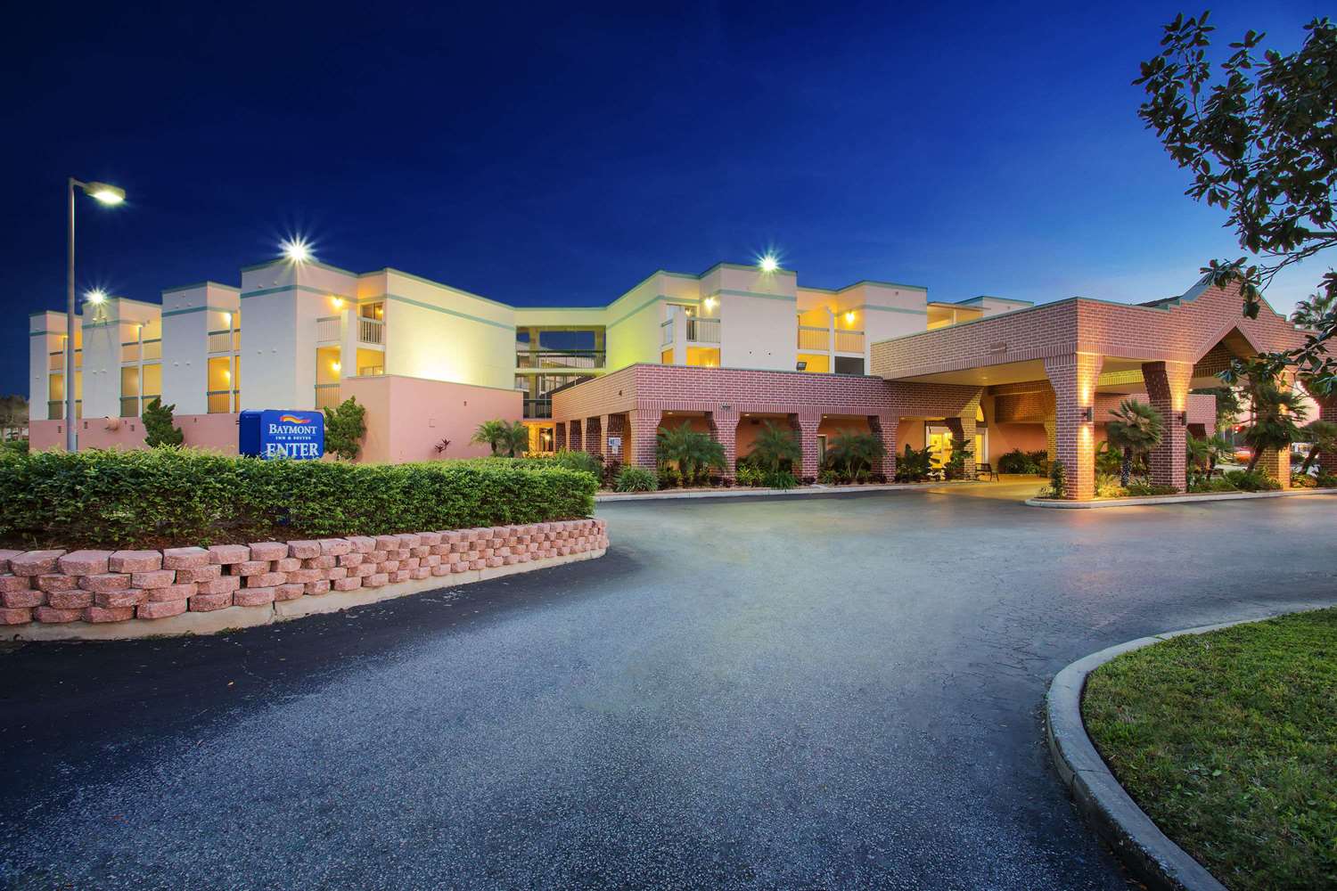 OASIS BAY SUITES, Tampa, Busch Gardens, USF 8/13