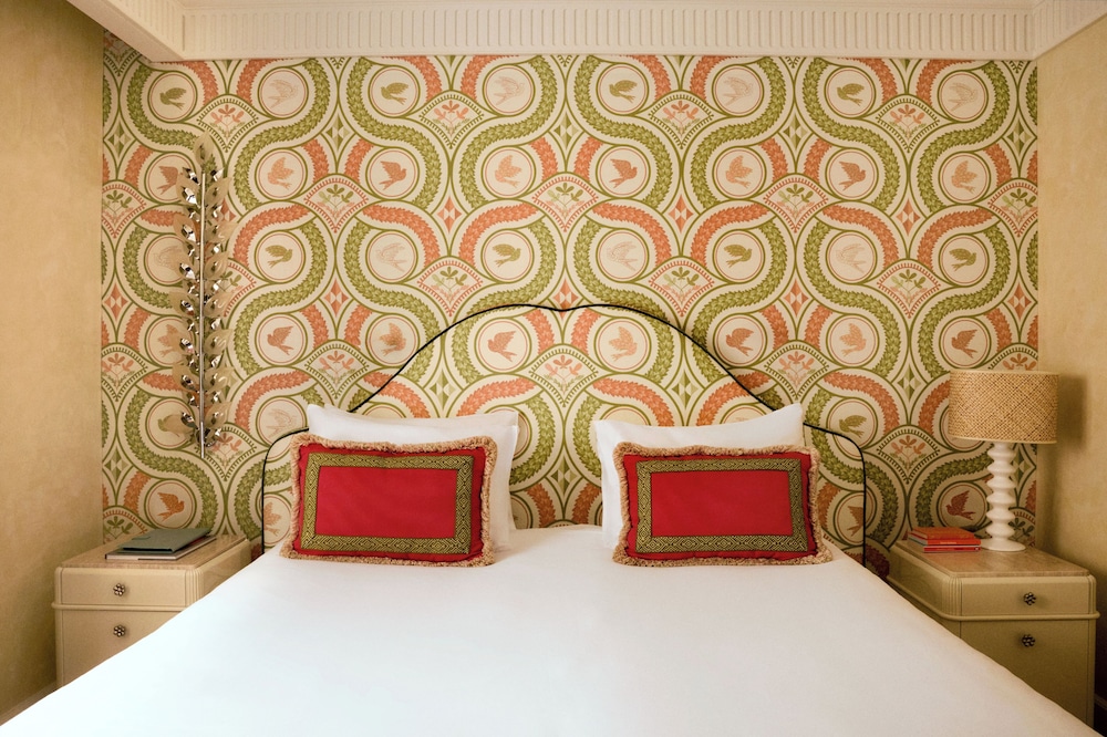 Deluxe, Suite, Double Bed