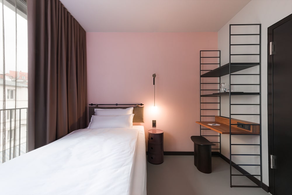 Cozy, Super, Single Bed