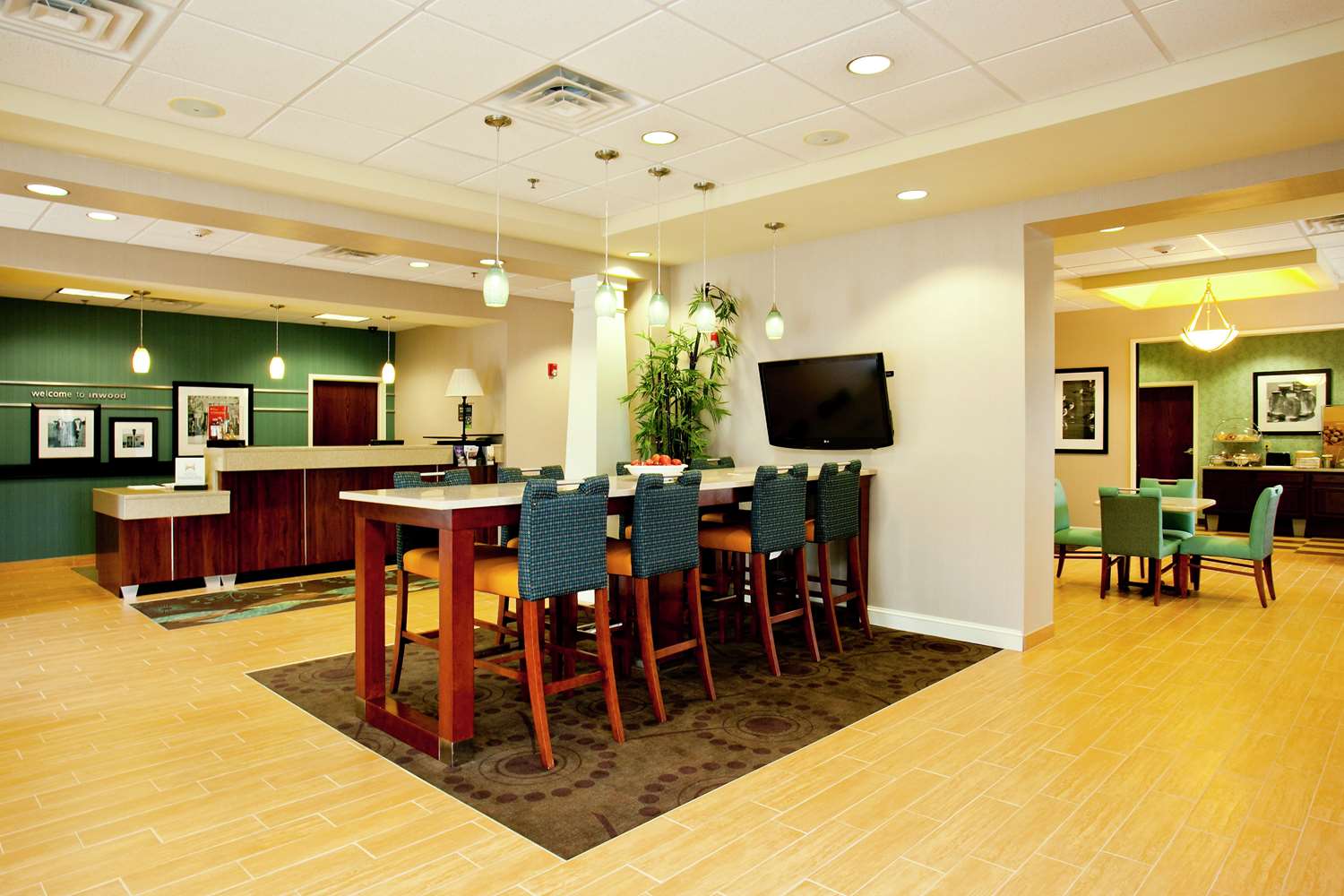 restaurant cafeteria