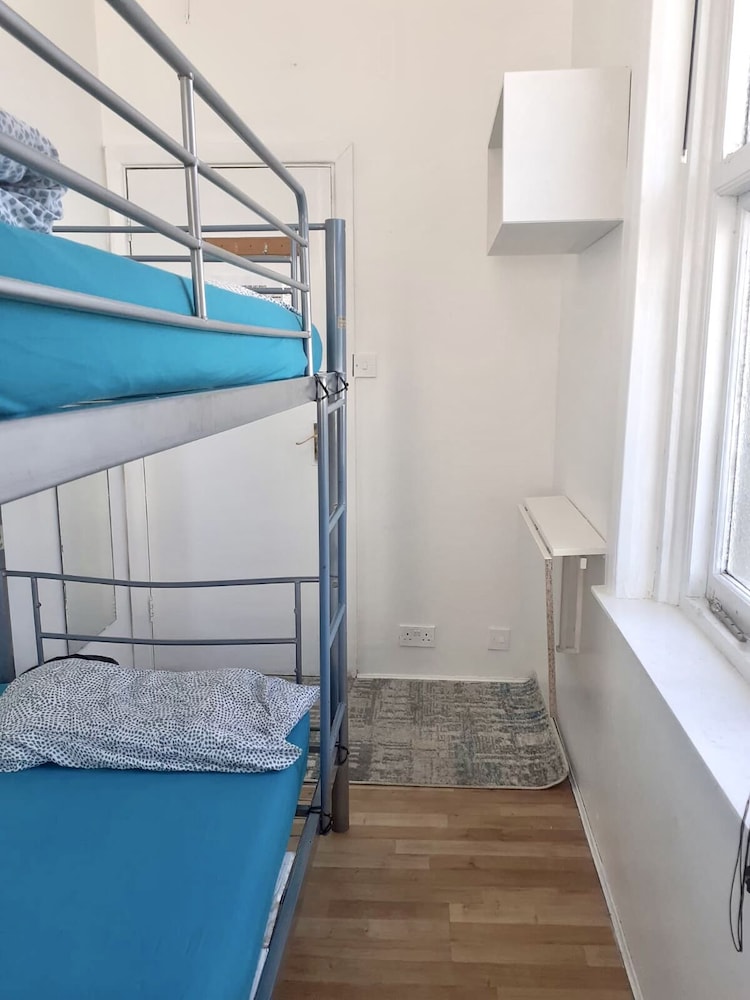 NX London Hostel (ex. New Cross Inn Hostel) 16/64