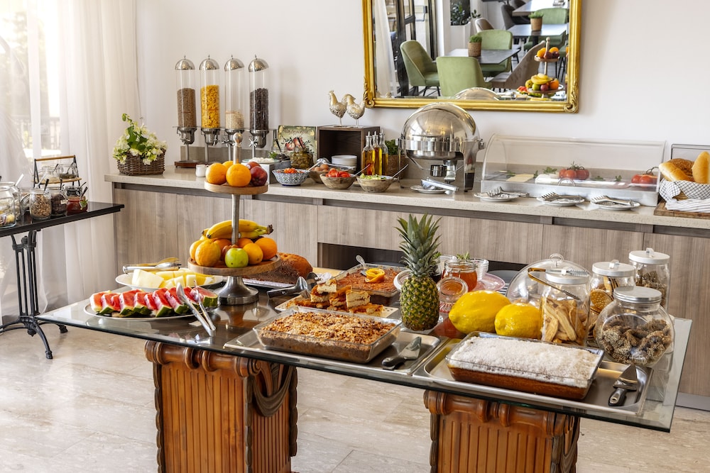 Stephanos Hotel Apartments 43/47