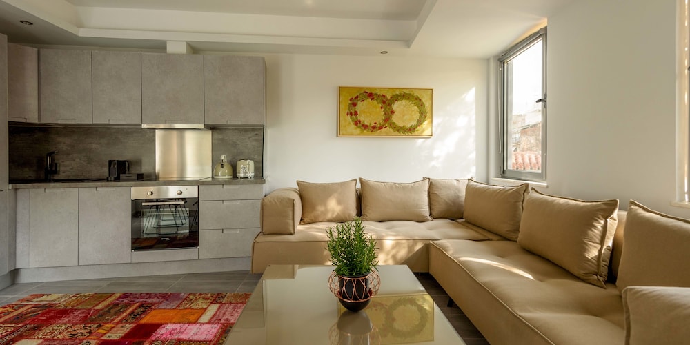 Fos Residential Apartments 40/48