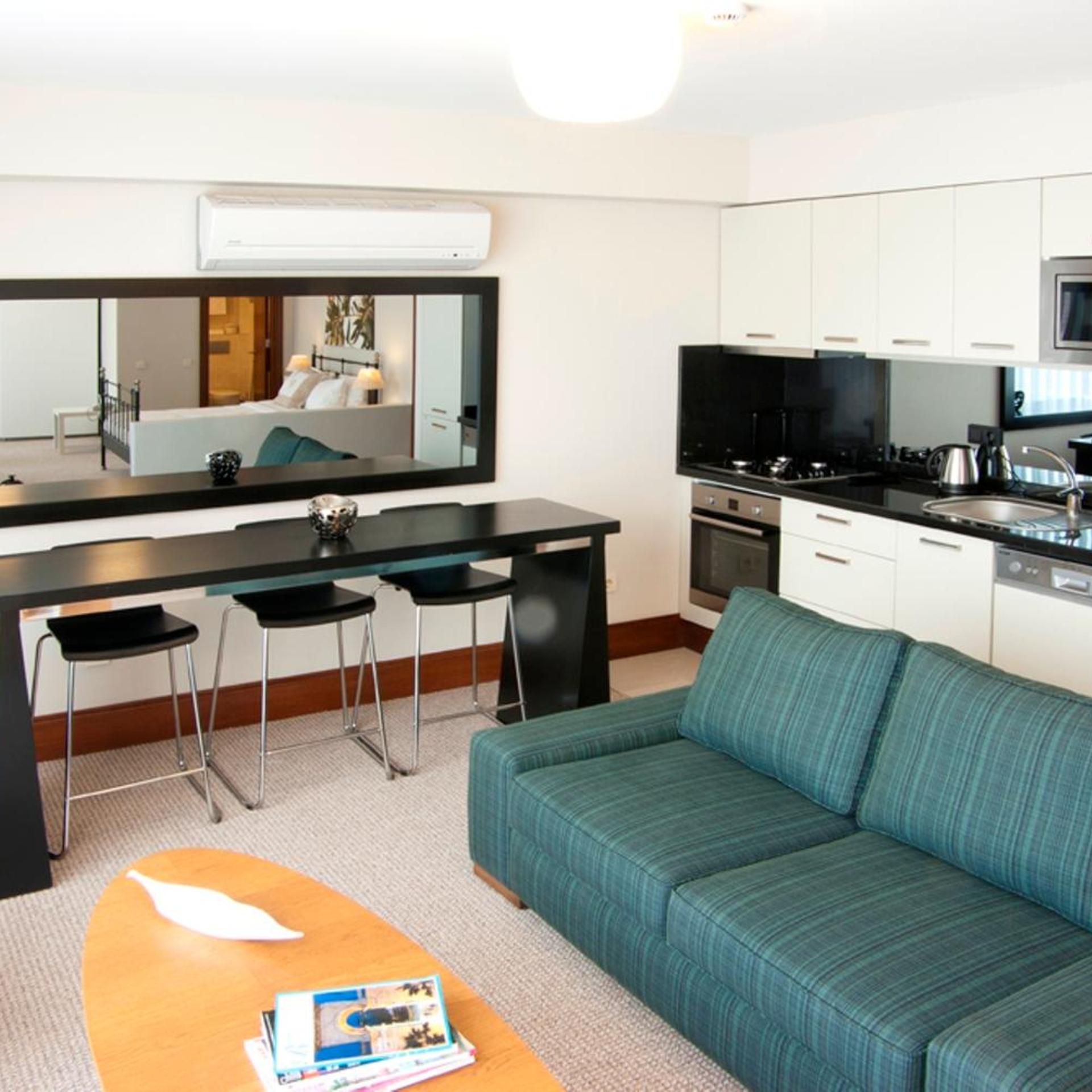 116 Residence 27/50