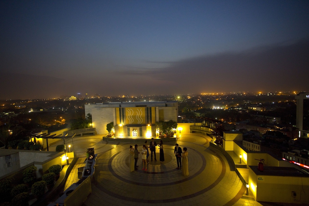 The Suryaa New Delhi 49/51