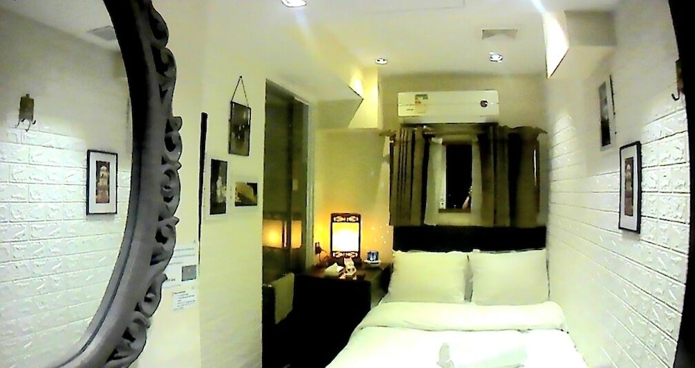 9 Boutique Hotel 7/30