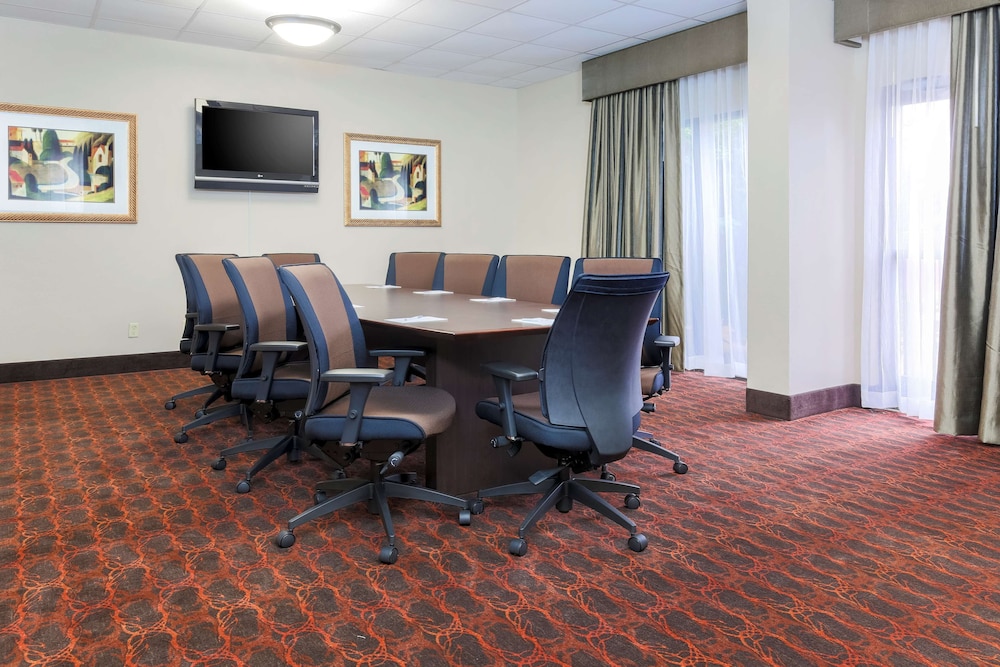 Hampton Inn Laredo 39/45