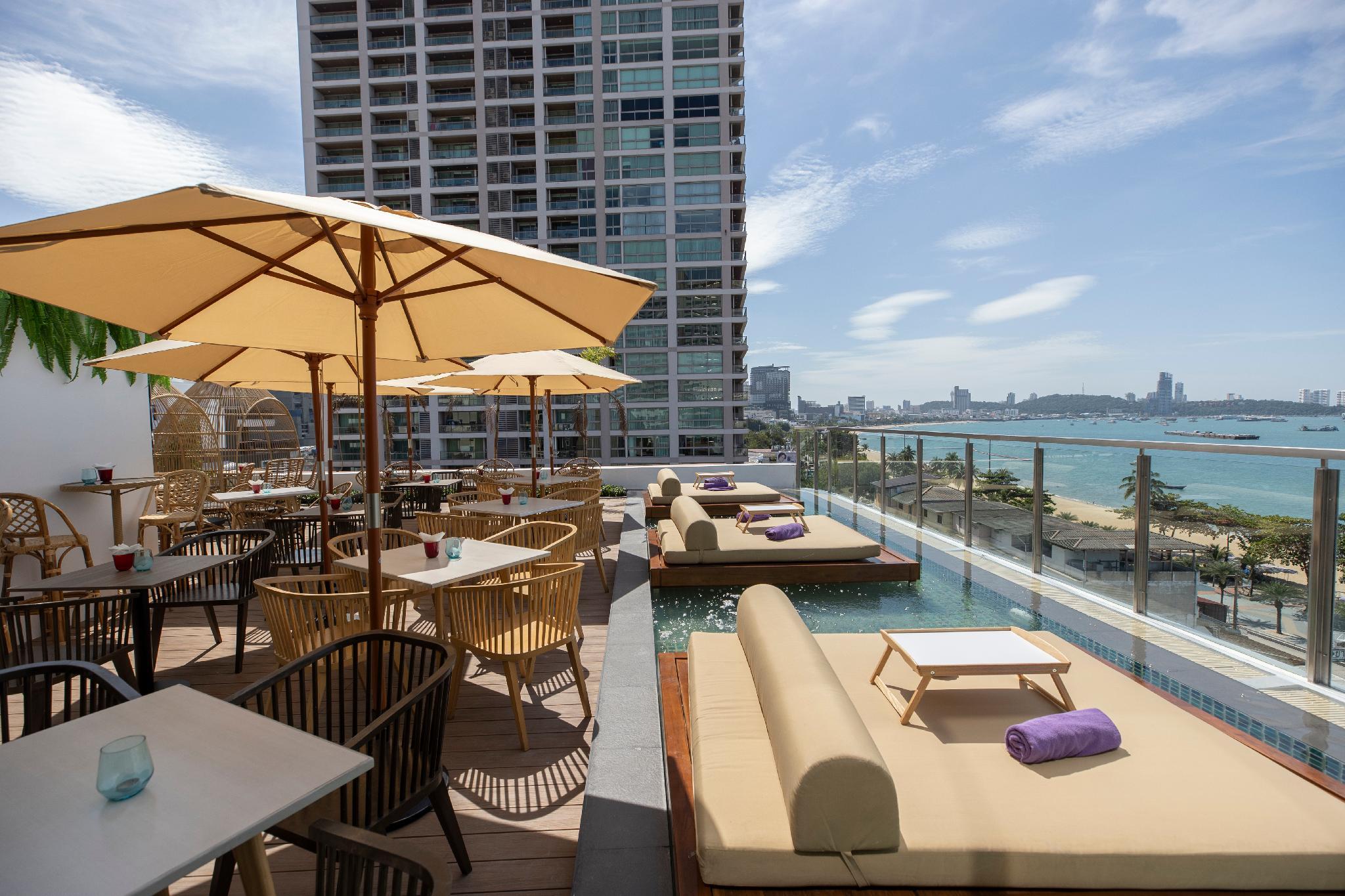 Pattaya Sea View Hotel in PATTAYA