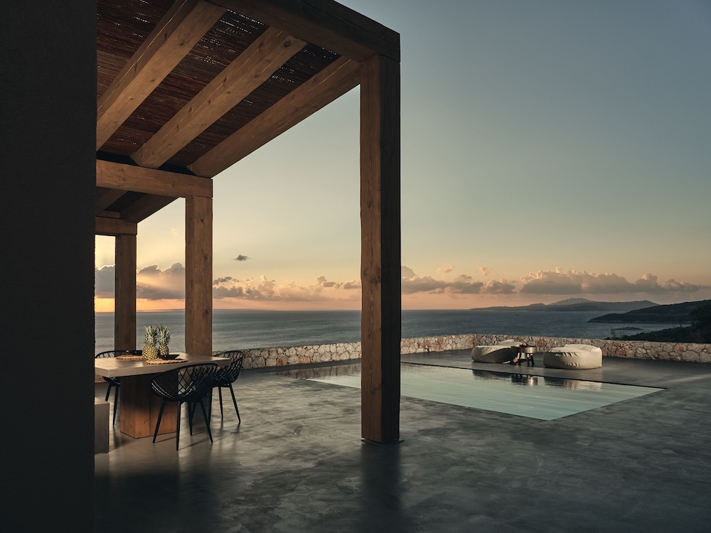 Vais Luxury Villas 40/55