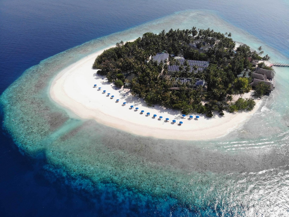 Malahini Kuda Bandos Resort 117/128