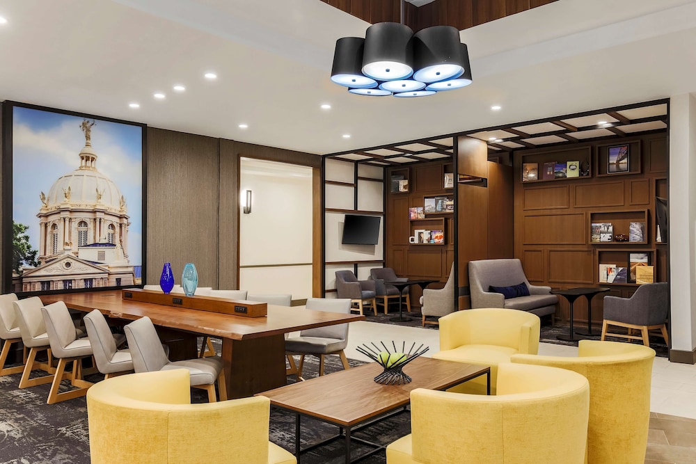 Hyatt Place Waco 19/38