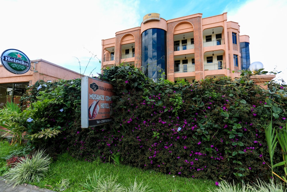 Faraja Hotel 2/50