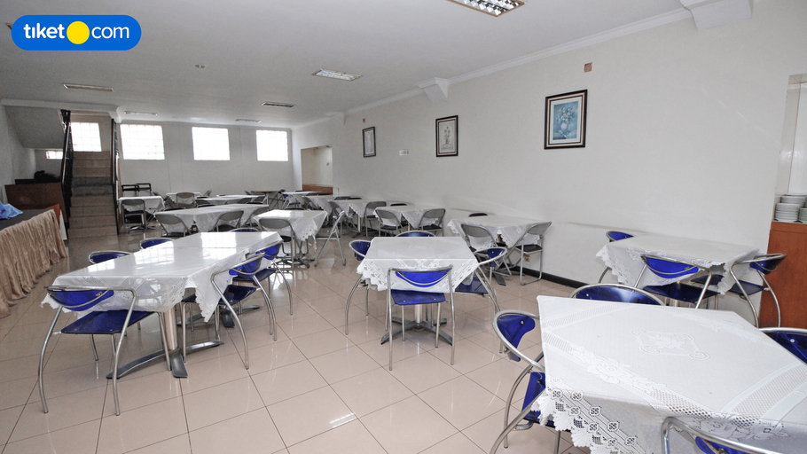 Bukit Dago Hotel 8/11