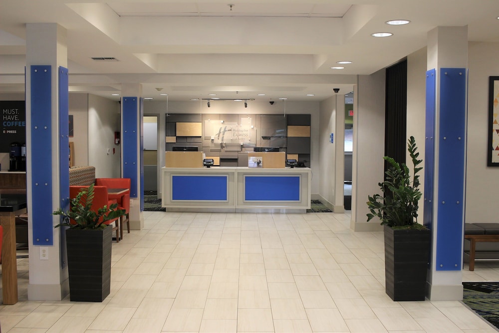 Holiday Inn Express & Suites Seattle North - Lynnwood 6/39
