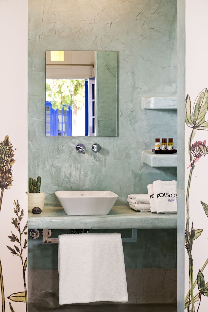 Kouros Village Hotel Adults Only 7/71