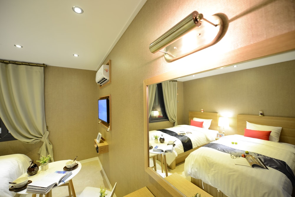 Hotel Graytone Dunsan 21/50