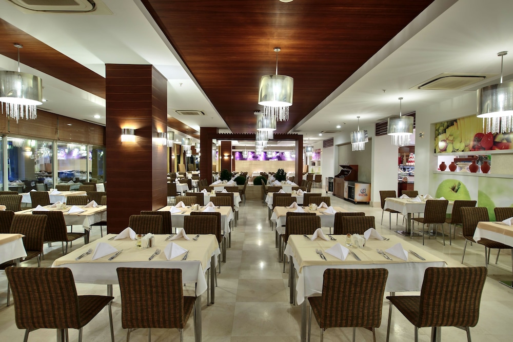 Sunis Evren Beach Resort Hotel and Spa 52/66