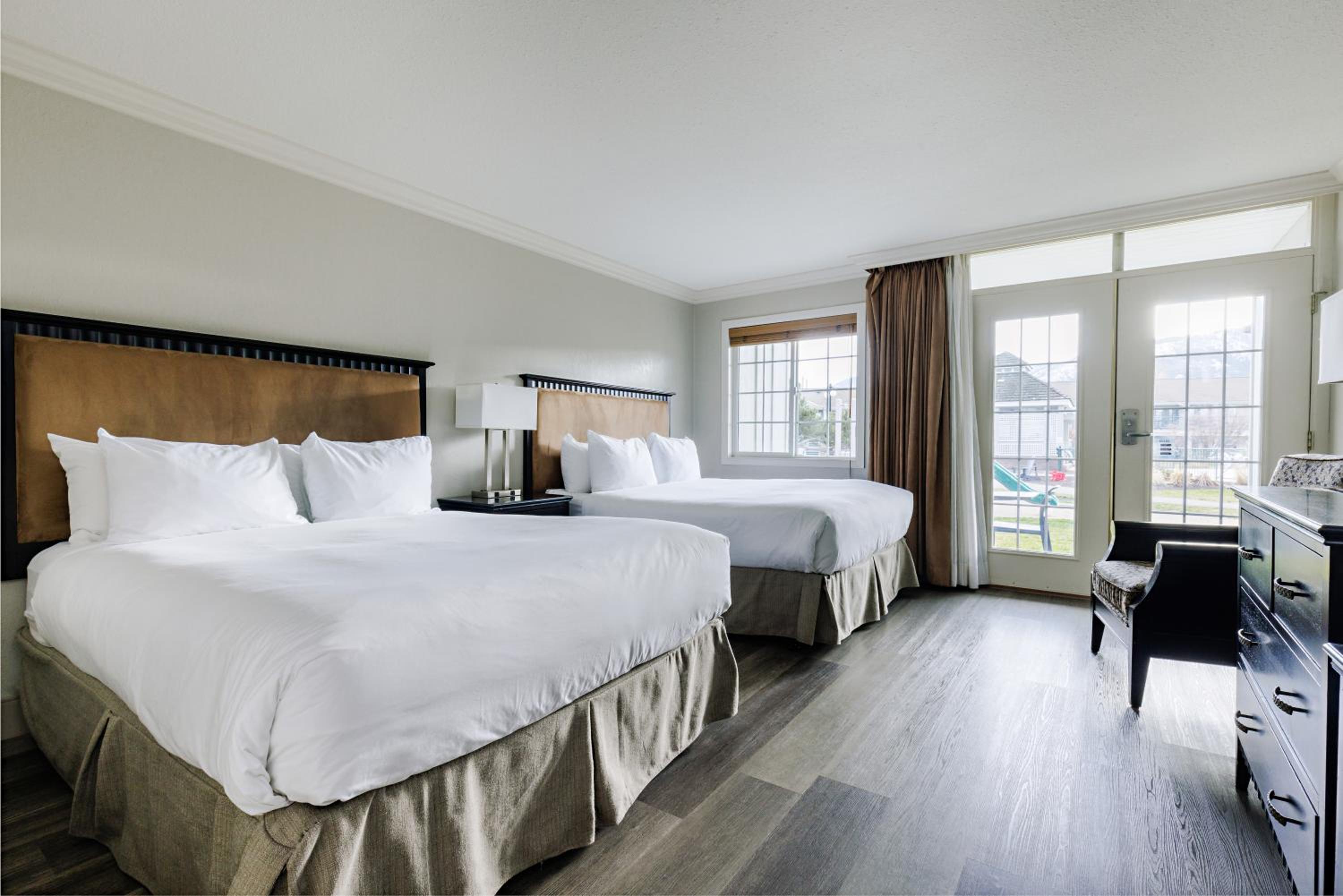 Room, 2 Queen Beds, Front View, Ground Floor