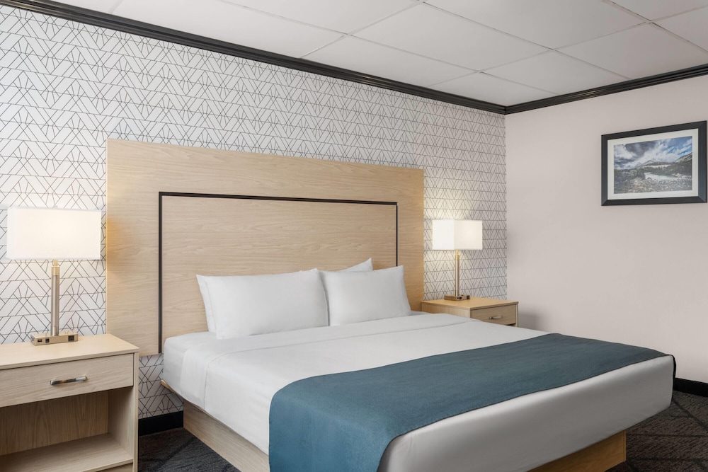 Sternwheeler Hotel & Conference Centre, Trademark by Wyndham 27/56