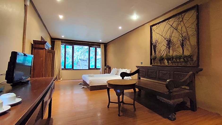 Imah Seniman Hotel 27/53