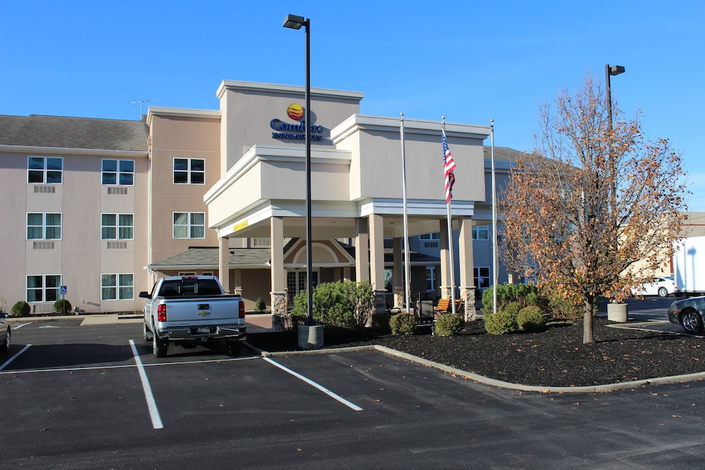 Comfort Inn & Suites Northern Kentucky 42/48