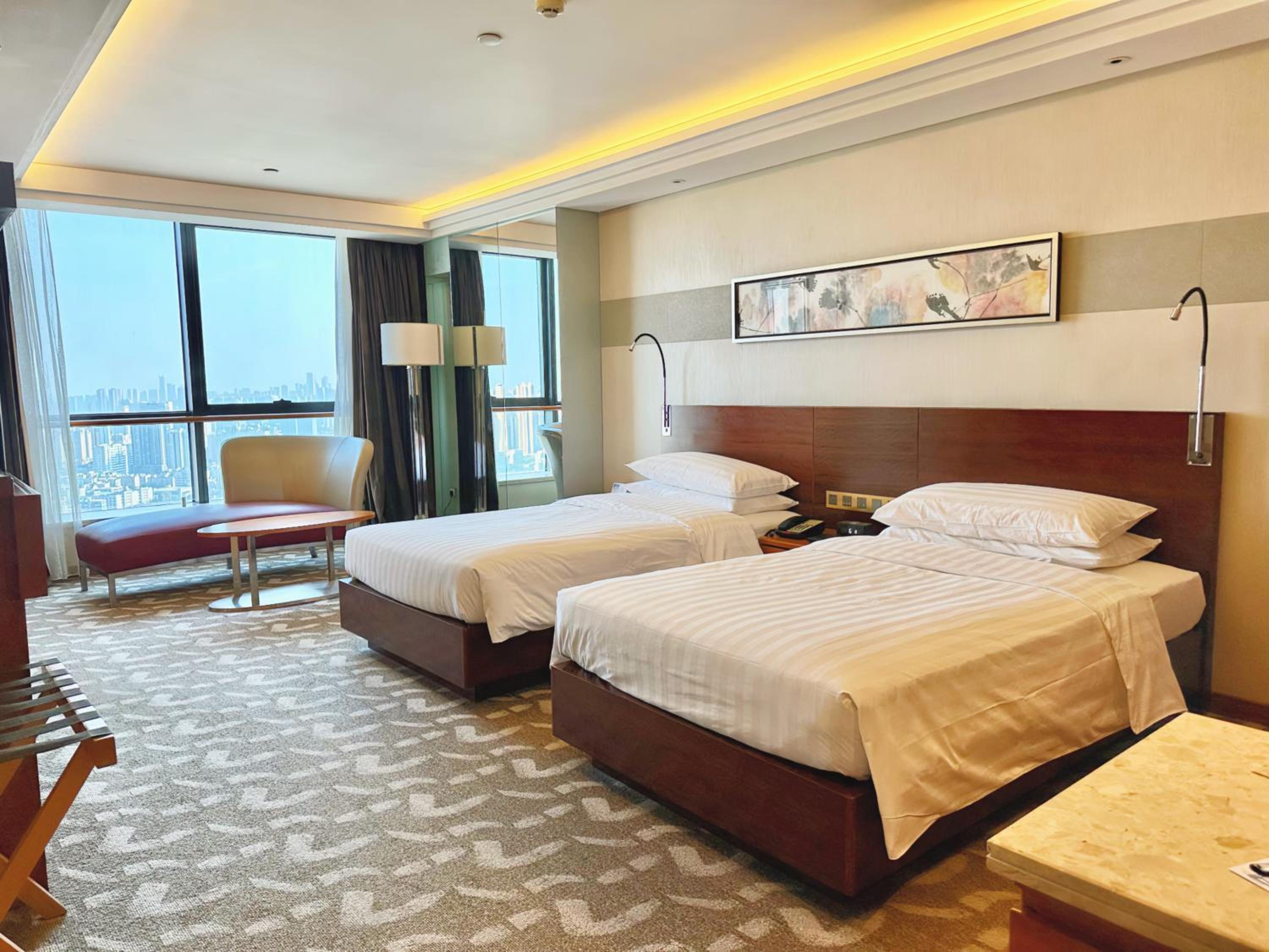 SWISS ADVANTAGE, TWIN BEDS