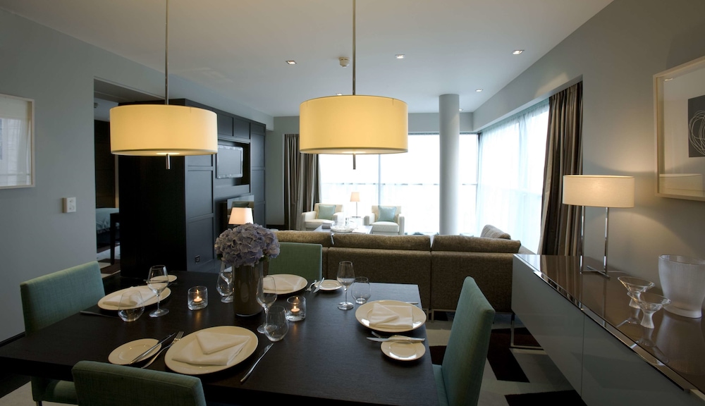 The Fitzwilliam Hotel Belfast 55/66
